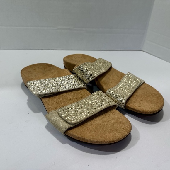 Vionic SAMOA Gold adjustable Sandals W8. NWOT only tried on inside - Picture 1 of 4